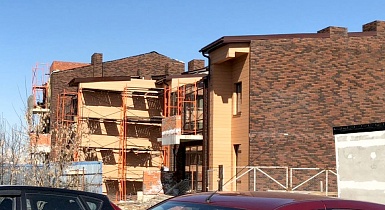 Отделка коттеджа фасадной панелью Отделка коттеджа фасадной панелью